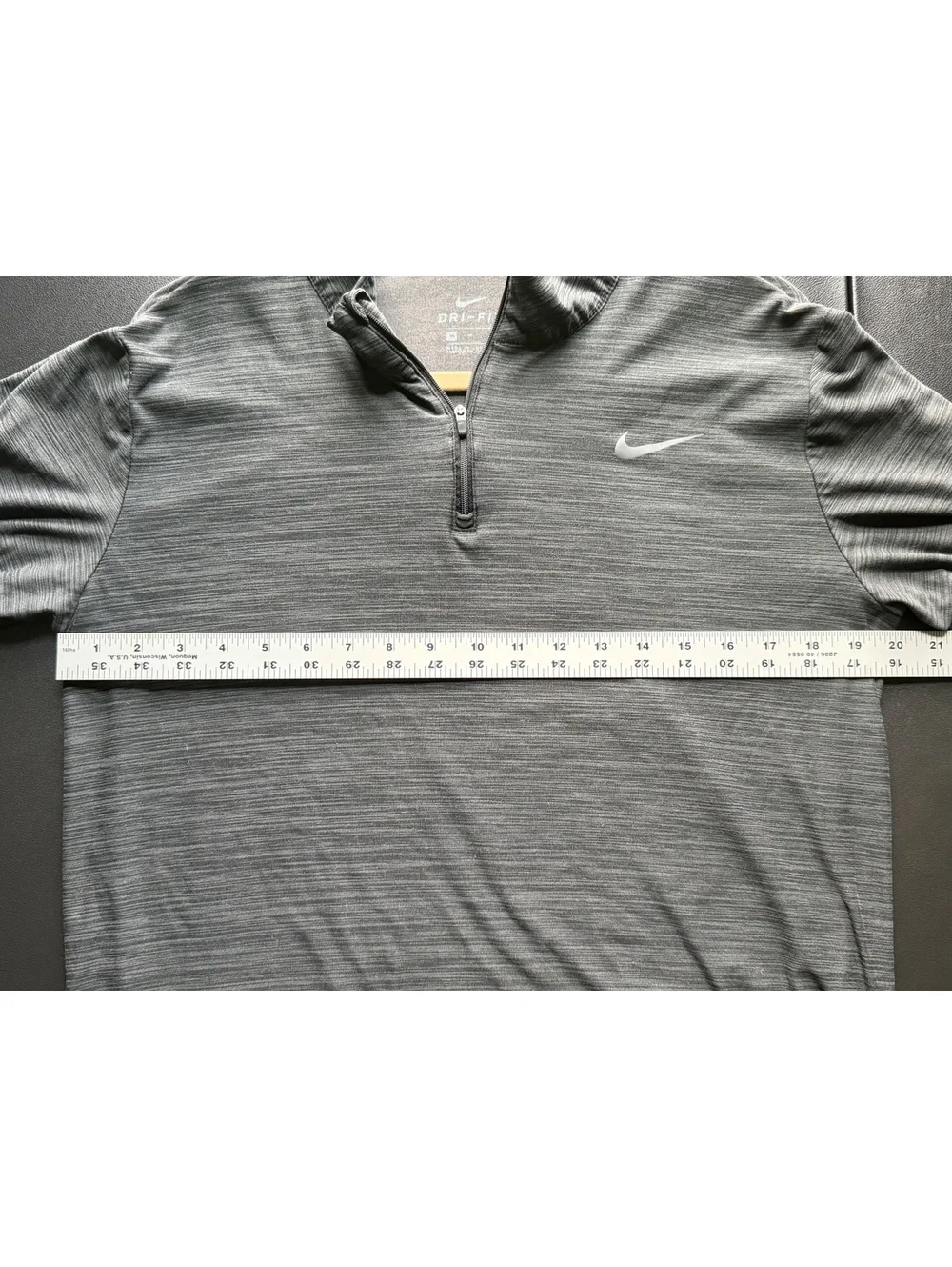 Nike Dri-FIT Men's Long Sleeve 1/4 Zip Activewear Top Size Medium